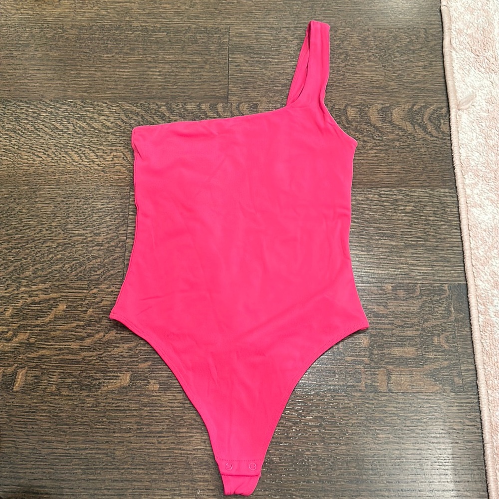Aritzia pink one shoulder bodysuit